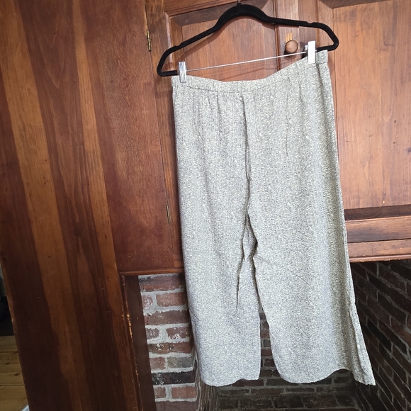 Eileen Fisher Ecru Broken Chevron Pattern Wide Crop Pants - Medium - Picture 3 of 11